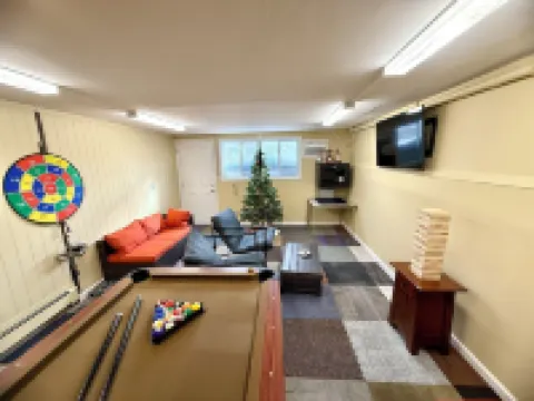 Lake Front Home w/Dock, Kayak, Canoe Right On Lake Hopatcong w/AC Wifi Huge Deck