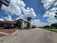 Studio 6 Suites Euless, TX – DFW West Hotels in Euless