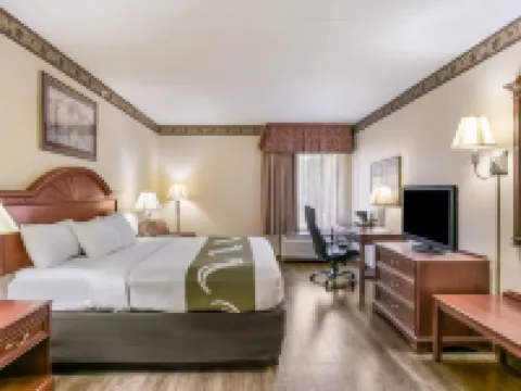 Quality Inn & Suites Bel Air I-95 Exit 77A Hoteles en Edgewood