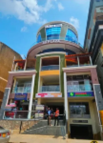 บลู ท็อป โมเทล เอ็มบารารา โรงแรมใน