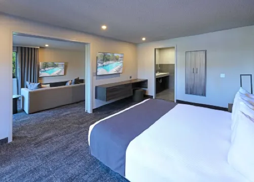 Ruby River Hotel