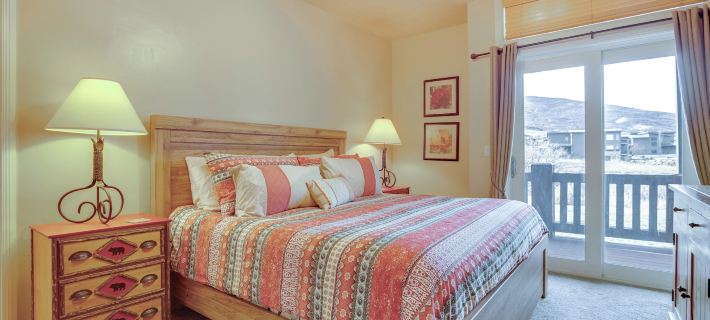 High-End Huntsville Condo w/ Private Hot Tub! Отели в г. Вебер