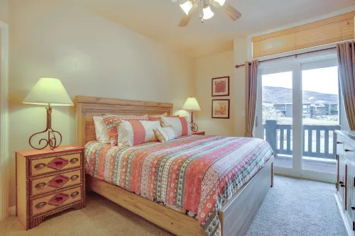 High-End Huntsville Condo w/ Private Hot Tub! - 3-Star