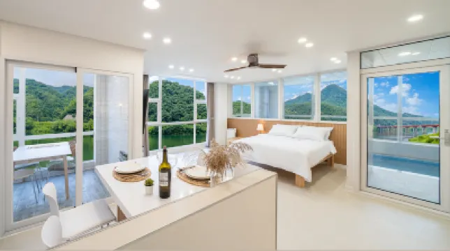 Nami Island Chaeungan Pool Villa 鄰近翡翠花園的酒店