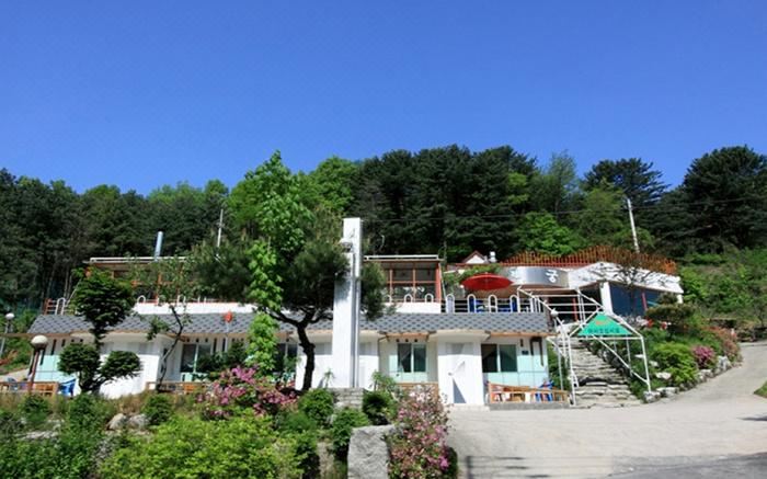 백궁가든펜션 외부 전경