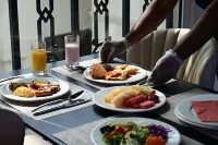 Central Inn Souq Waqif - breakfast