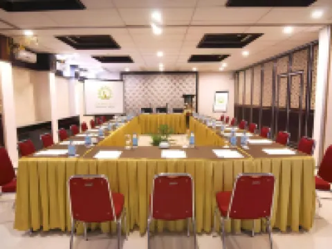 Grand Sae Boutiqe Hotel By WSTAY Hotels in Laweyan