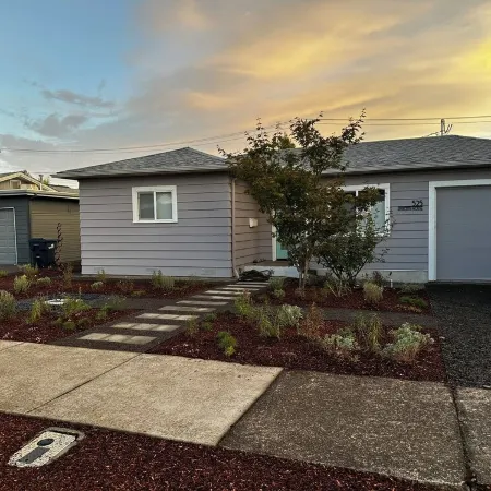 Cute & Cozy 2-Bedroom in SE Eugene