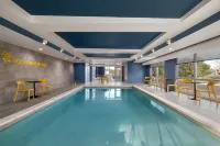 홈2 스위트 바이 힐튼 먼시