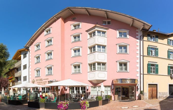 Cityhotel Goldener Adler B&B