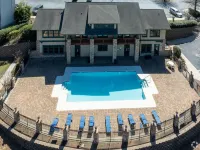 Lakeside Clemson Condo With 4K/Surround Sound/Xbox/Coffee Bar/Private Bathrooms - Pools