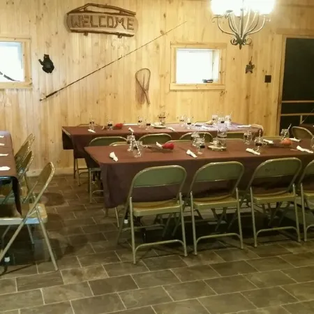 Family and Pet Friendly, Lodge is 20 Mins from Penn State, State College PA