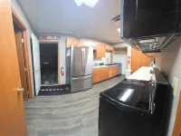 Labrador Lodge! Relax and Enjoy! 4 Main + ADD-on Bedrooms and Gathering Room Hotels in Brown County