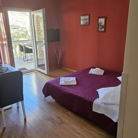 Apartment in the Coastal Town of Grebastica