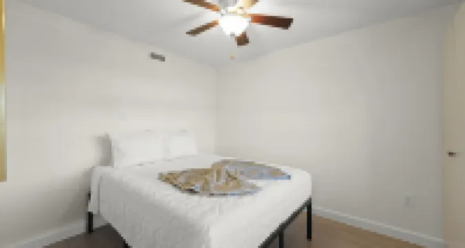 Mariner's Boathouse and Beach Resort by CoolVacay