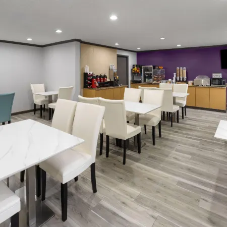 La Quinta Inn & Suites by Wyndham Mansfield Oh