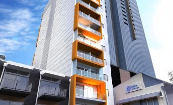 Toms Court Hotel