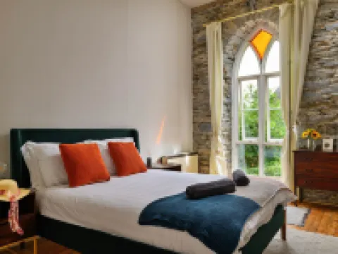 5 Bedroom Holiday Home in Dinas Mawddwy, No Deposit Hotels in Machynlleth