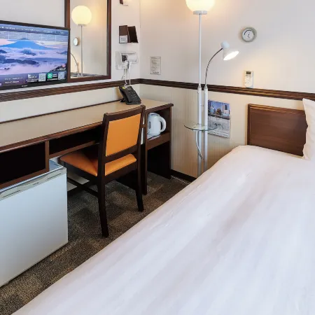 Toyoko Inn Kashiwa Eki Nishi Guchi Отели в г. Касива