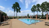 Historic Whispering Woods Hotel & Conference Center - Pools