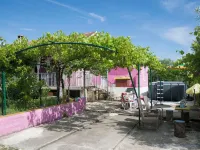 House Cross Hotels in Opcina Zemunik Donji