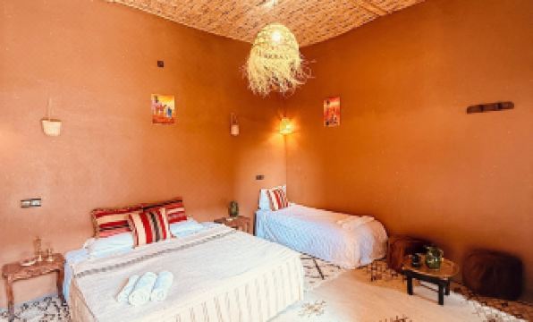 Dar Talmoudi ,Traditional Riad, Local Food, Camel , Desert Excursions