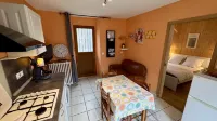 Romantic Cocoon With Private Garden - Apartments