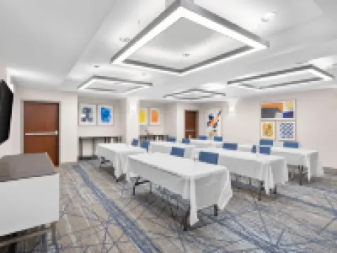Holiday Inn Express & Suites MORRILTON by IHG Hotels in Conway County