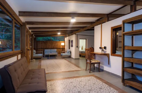 Proyecto Nirodha Orosi Hotel a 