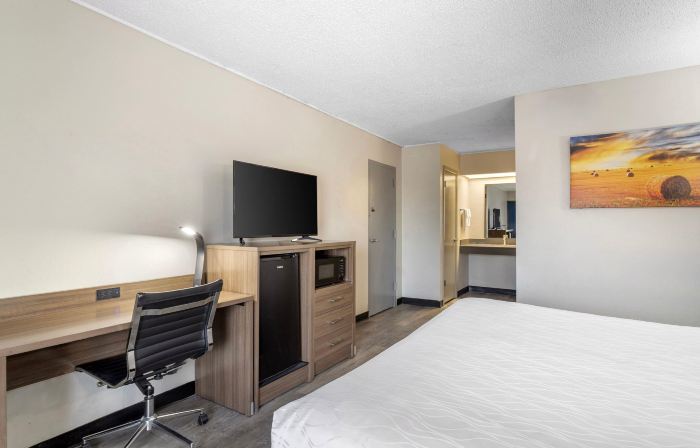 Days Inn by Wyndham Victoria TX East