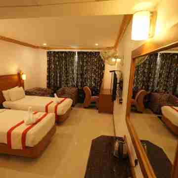 Hotel Meridian Inn Rooms