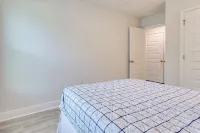 Nurse-ready Rental 2 Mi to UWF Campus & Hospital! - Homestays