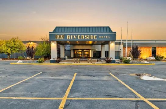 Riverside Hotel & Conference Center