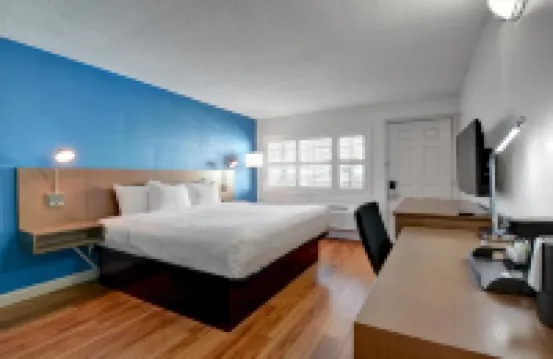 Signature Inn Medford Downtown - Newly Renovated