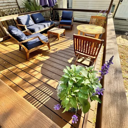 1880 Victorian In Heart Of Downtown...charming And Cozy
