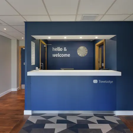 Travelodge Devizes Hotel Отели в г. Девицес