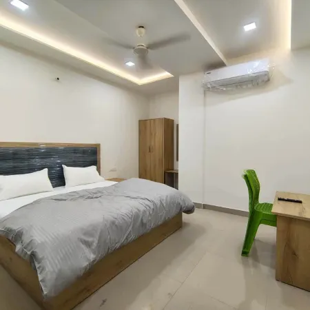 Hotel The Skyluxe