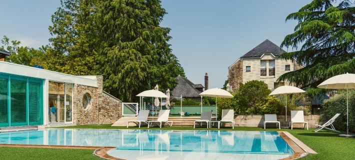 Le Manoir du Lys Hotels in Basse-Normandie