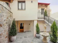 12 Pyles Living History Hotels in Ioannina