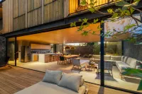 Hotel Cuatro Cuatros