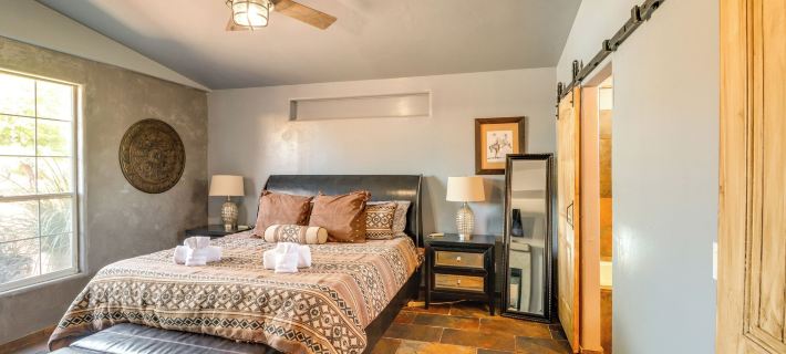 Private Courtyard & Swim Spa Access in Tucson Hotels in Pima County