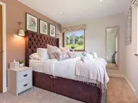 Incredible Countryside Getaway With Tennis Court Hotels in Godalming