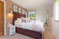 Incredible Countryside Getaway With Tennis Court
