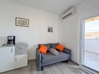Sea view apartment Marijana Hotels in Preko