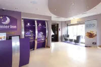 Premier Inn Camberley - 3-Star