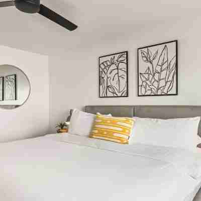 Walk to Beach Hot Tub + Oceanview Deck 259 Trailhead Trestles 2 by Avantstay Rooms