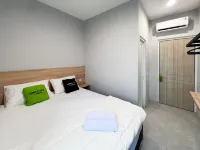 Urbanview Manukan Family Inn Surabaya Hotels in Sambikerep
