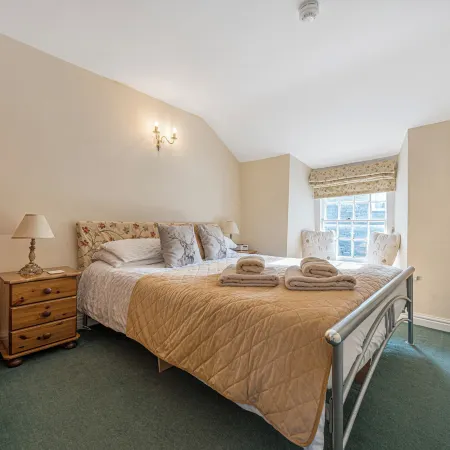 7 Grade II Listed Cosy Cottage Free Parking