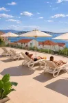 All Inclusive Villa Four Pearls - parking
