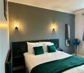 Hotel Wrexham - 3-Star